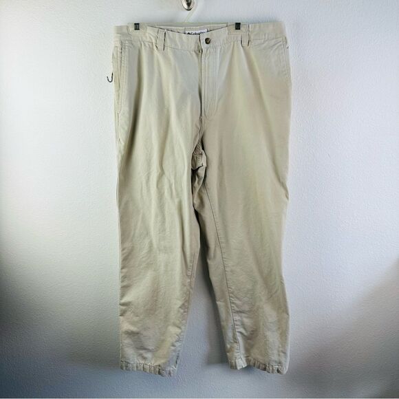 Columbia Sportswear Hiking Pants Authentic Fit Sand Khaki Men's Size 38x32 - Picture 1 of 5